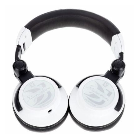 Signature DJ image 3